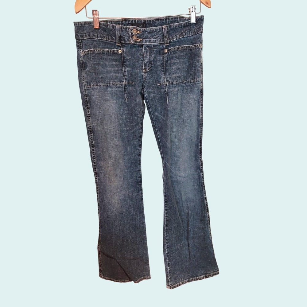 Bebe Vintage Y2K Low Rise Flare Jeans‎ Medium Wash Denim Patch Pockets Size 29